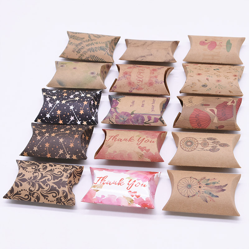 Event Party Box - 10/20/50 ชิ้นกล่องกระดาษคราฟท์หมอนรูปร่างกล่องขนมแต่งงานโปรดปรานกล่องของขวัญสำหรับบ้านทารกฝักบัวเด็กอุปกรณ์งานเลี้ยงวันเกิด