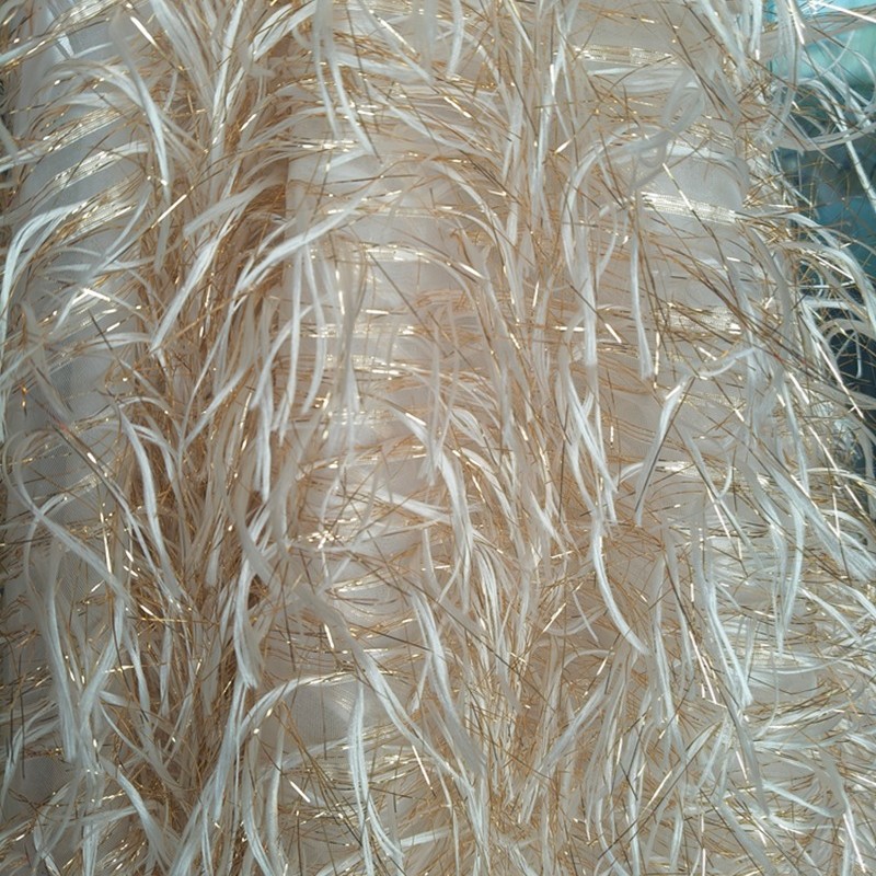 ผ้าตาข่ายปักเลื่อมพร้อมขนนกและ - Glitter Tablecloth บทวิจารณ์และราคา